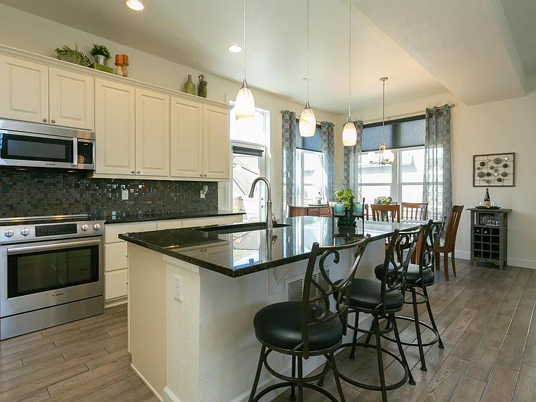5542 W 97th Pl — Photo 10