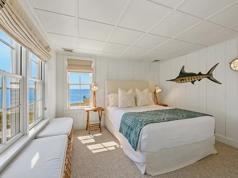 41 E Beach Dr — Photo 20