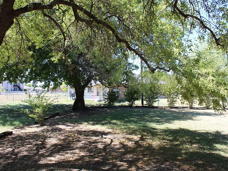 137 Wolfe Rd — Photo 14