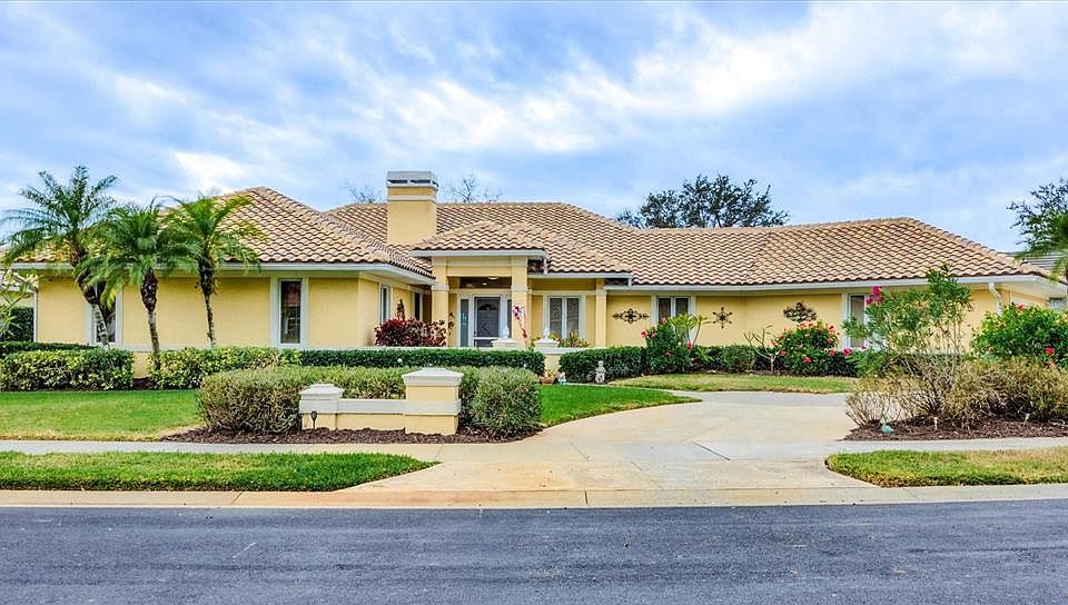 1st image of 823 CARNOUSTIE DRIVE