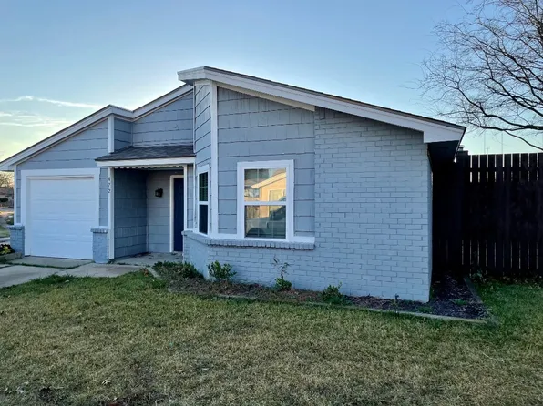 472 Jones St, Cedar Hill, TX 75104