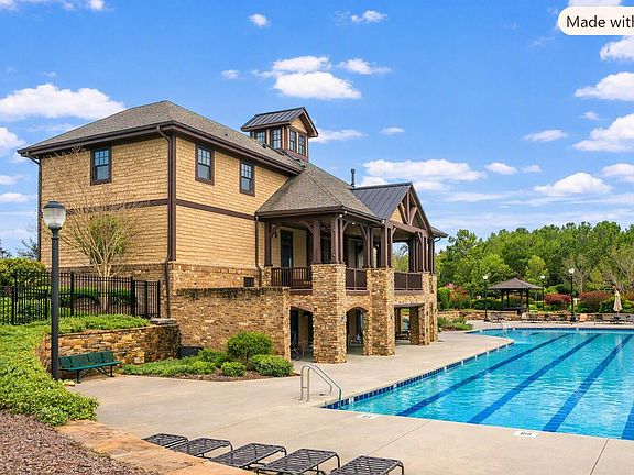 2nd image of 2944 Casona Way