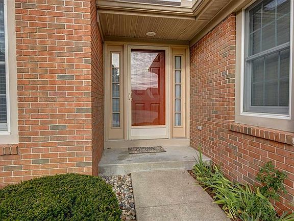 3rd image of 1404 Bradford Ct