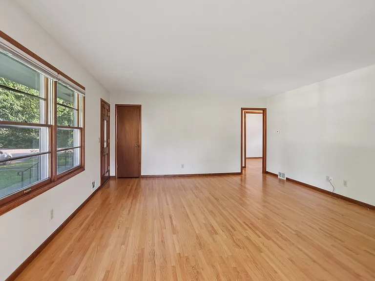 3705 Colorado Ave S — Photo 15