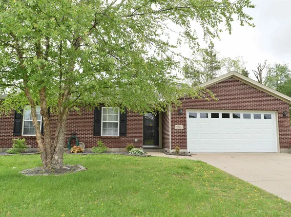 9121 Hartsaw St, Evansville, IN 47725