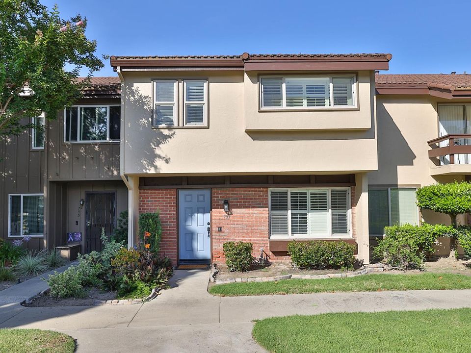 1st image of 793 Sweetwater Way