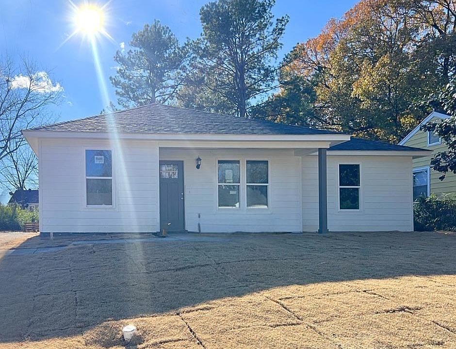 1st image of 2931 N Harris Cir