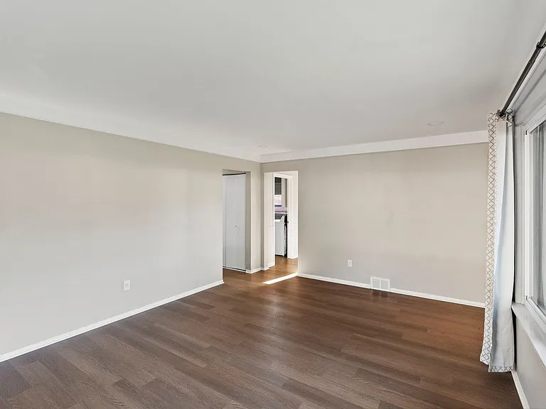 1257 Jerry Ave — Photo 10