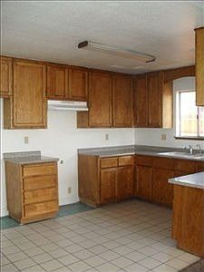 3rd image of 2613 Parkdale Dr