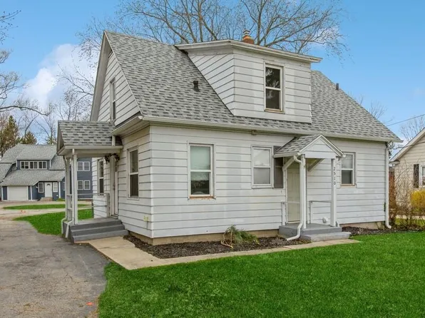 2508 Lakeshore Dr, Saint Joseph, MI 49085