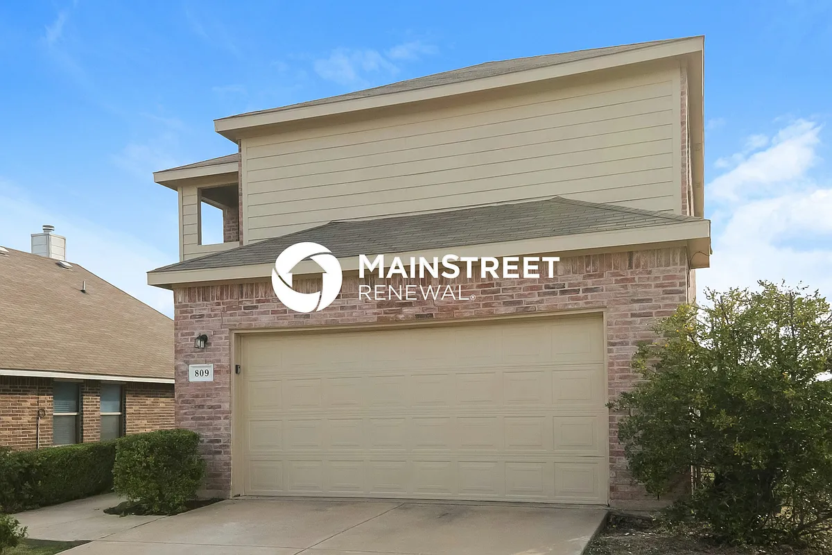 Front View - 809 Bens Dr