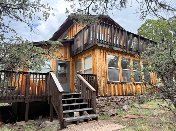 9 Cochise Dr, Magdalena, NM 87825