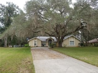 7903 W Oak Chase Ct, Dunnellon, FL 34433