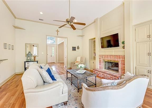 5th image of 1506 Pecos Dr