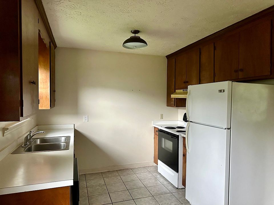 2nd image of 238 Sunset Ave #A