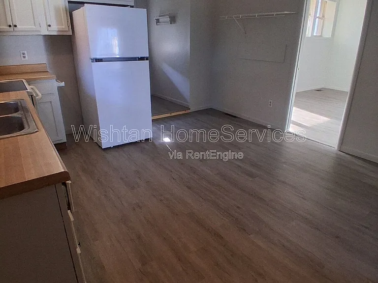 517 N 14th St #1 — Photo 4