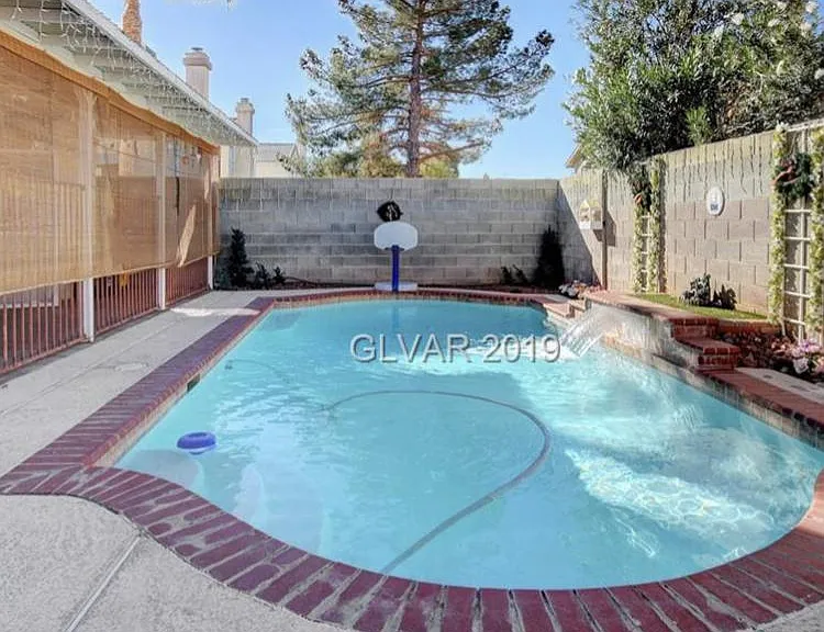 1279 Clagett Ln — Photo 9