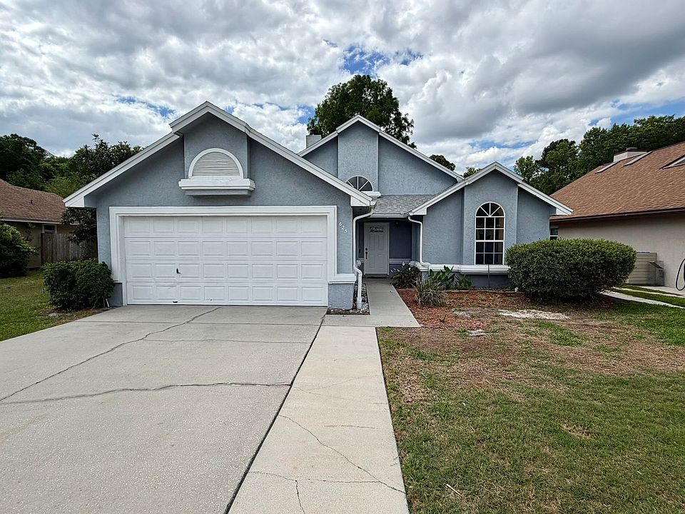 1st image of 625 Remington Oak Dr
