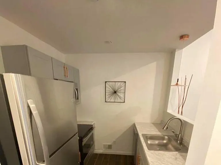 434 E Lafayette Ave #1 — Photo 3