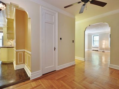 71 Ocean Pkwy APT 1H, Brooklyn, NY, 11218
