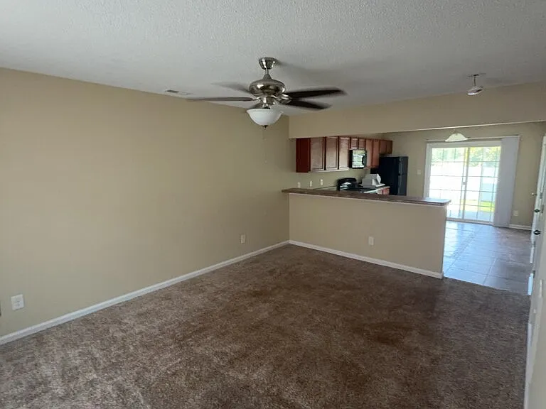 7001 Grandeur Ave — Photo 3