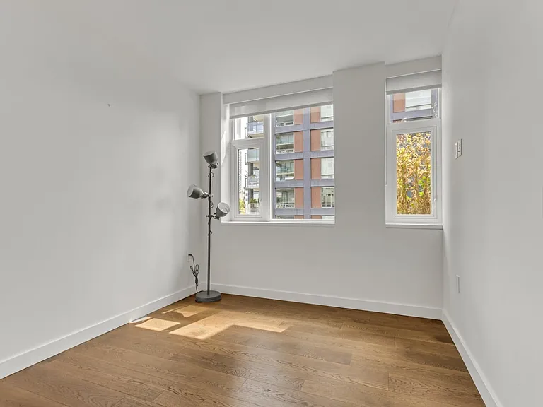 1365 Davie St #805 — Photo 13