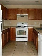 3rd image of 1107 Ivan Ave S