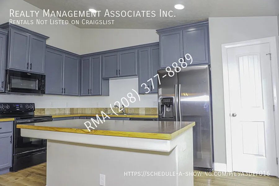 Adorable 3 Bedroom Home in West Meridian~ W McMillian & N Black Cat Rd — Photo 4