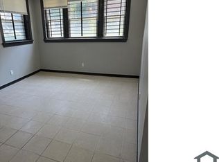 6714 S Prairie Ave, Chicago, IL 60637