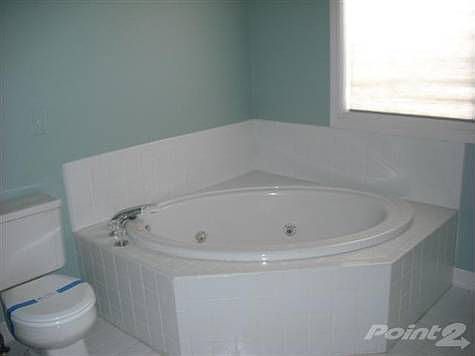 3rd image of 2836 Bywater Dr