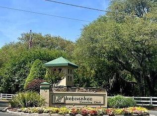 1461 Ridgewood Dr, Blackshear, GA 31516