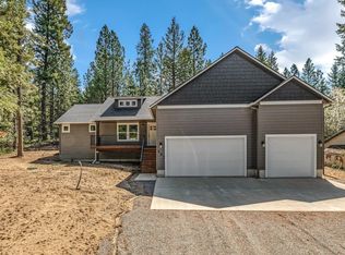 501 Swan Shores Dr, Sagle, ID 83860