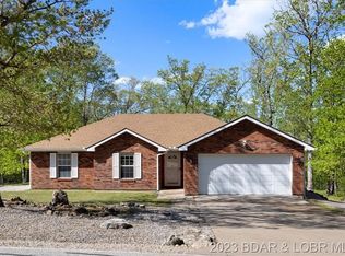 27 Woodhaven Cir, Lake Ozark, MO 65049