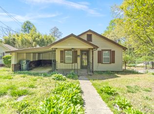 435 S College St #A, Dallas, NC 28034
