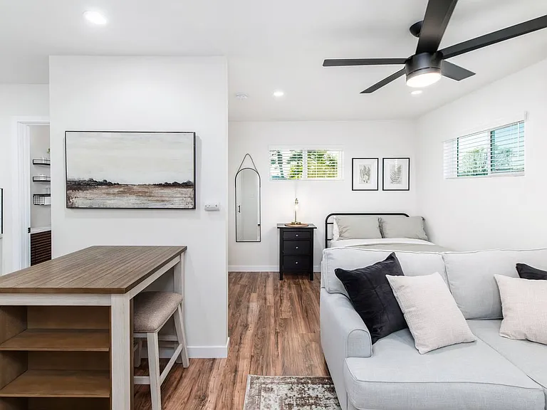 5207 Solola Ave — Photo 6