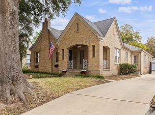 2225 Tremont Ave, Fort Worth, TX 76107