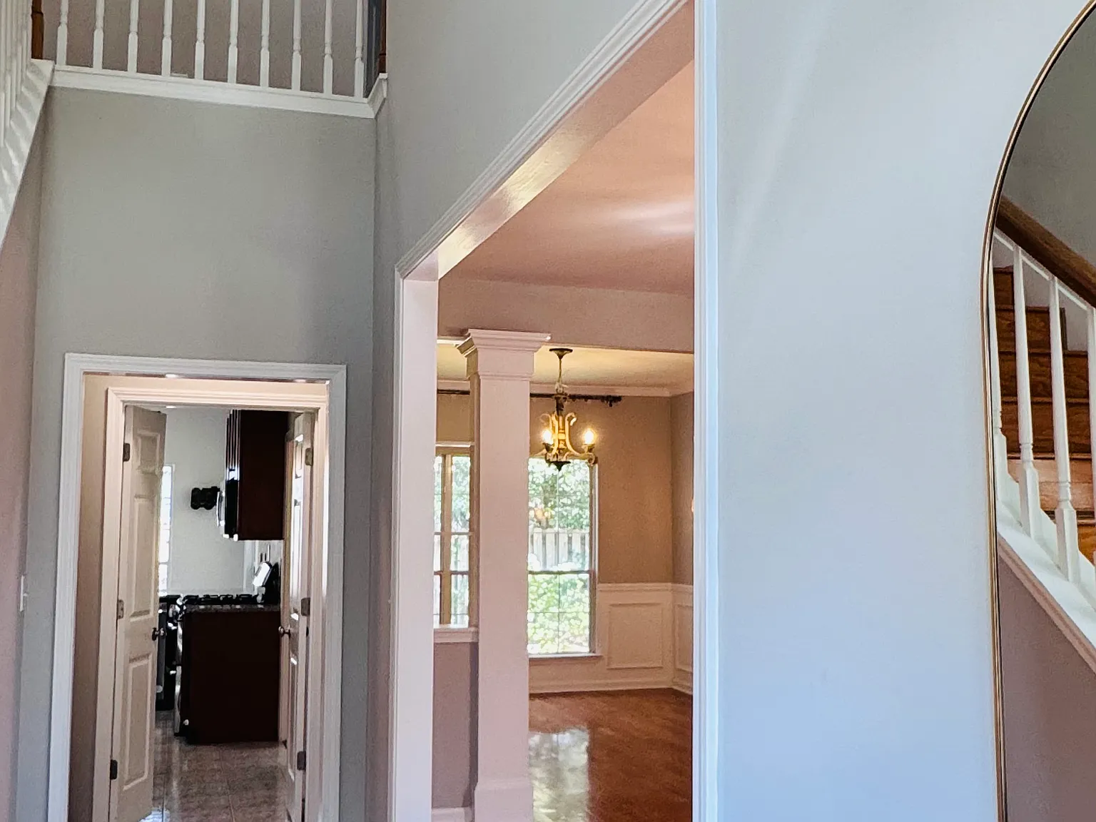 4 bed, 2.5 bath, 2780 sqft, $3,850 — Photo 3