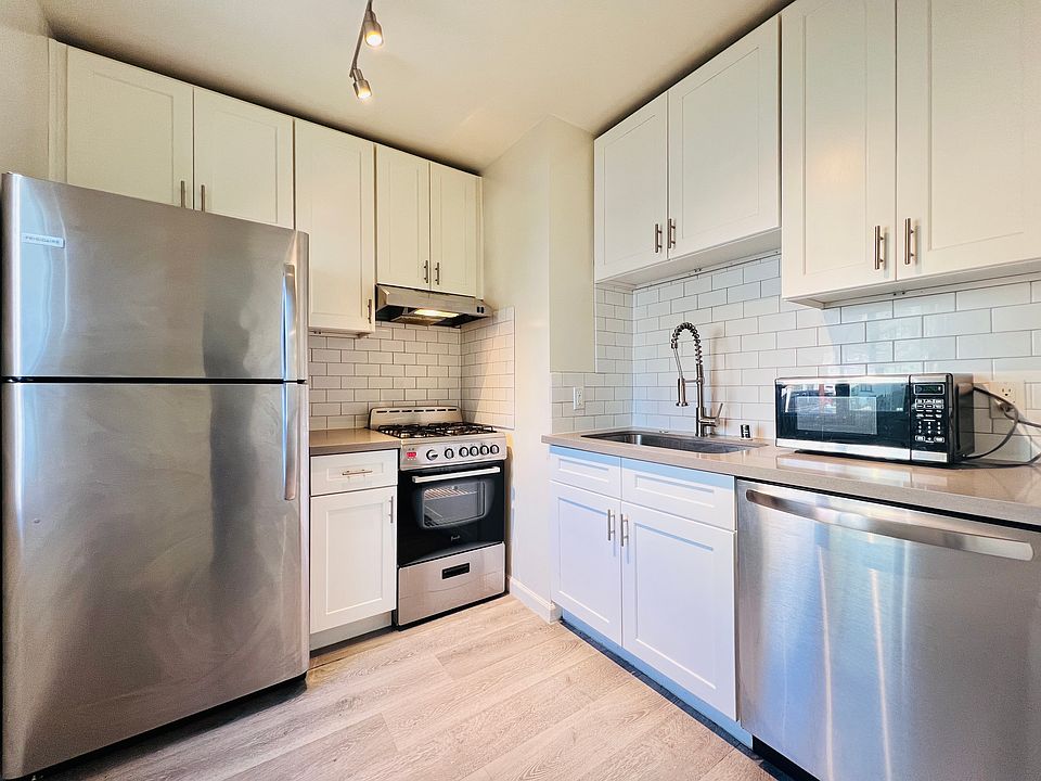 1st image of 5525 Harold Way #21
