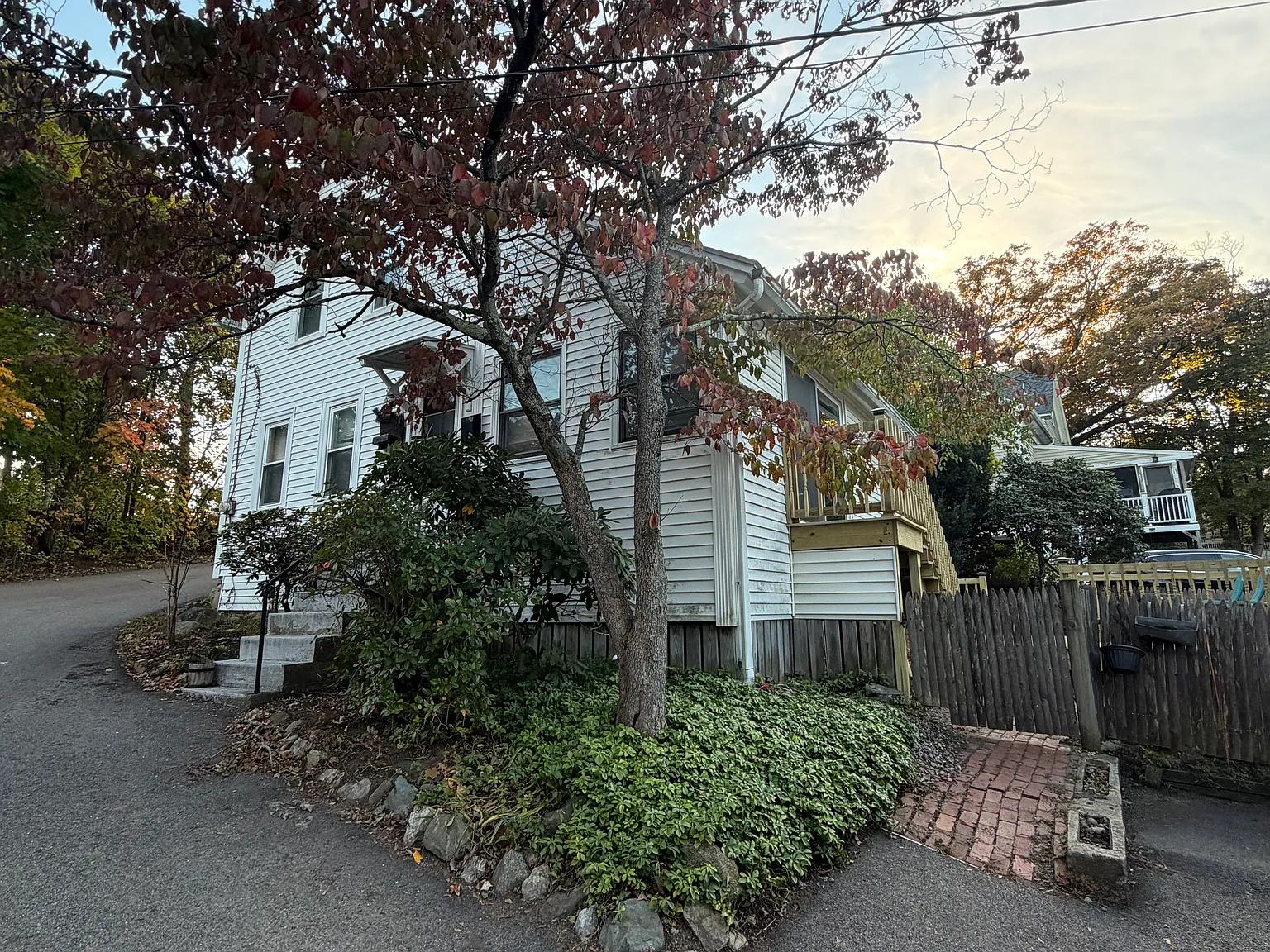 2 bed, 1110 sqft, $2,900 — Photo 2
