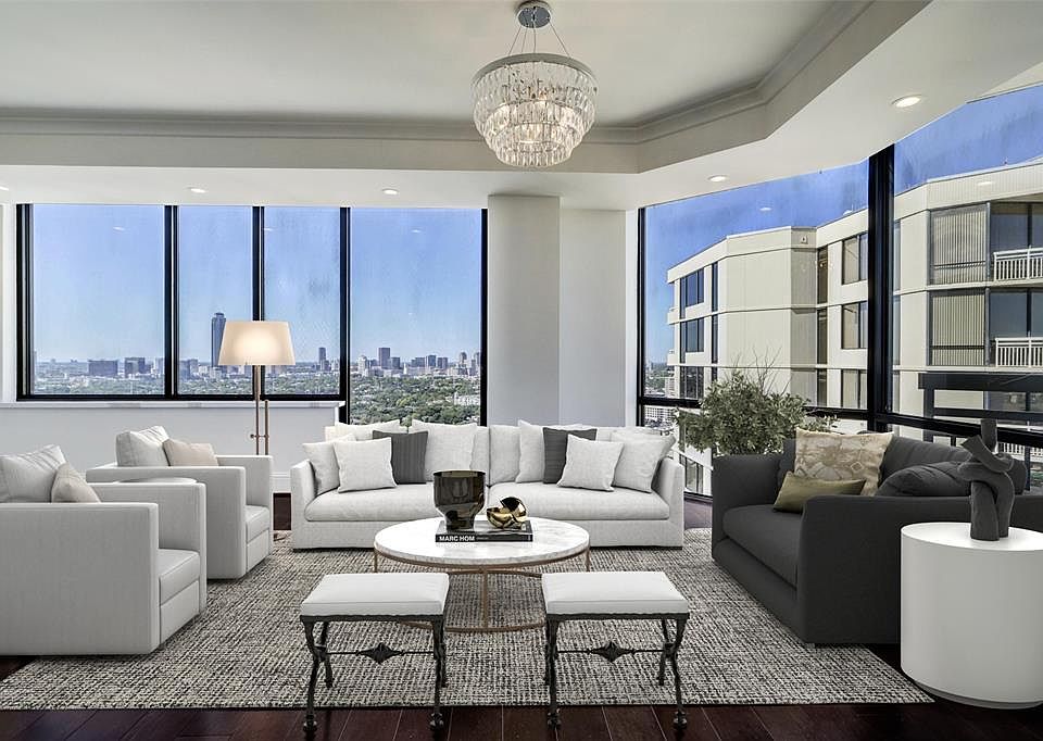 1st image of 15 Greenway Plz Penthouse 29C