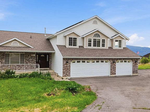 2nd image of 8927 E Pineview Dr