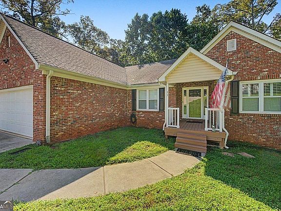2nd image of 73 Victorian Ct