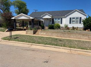 115 E Kee St, Weatherford, OK 73096