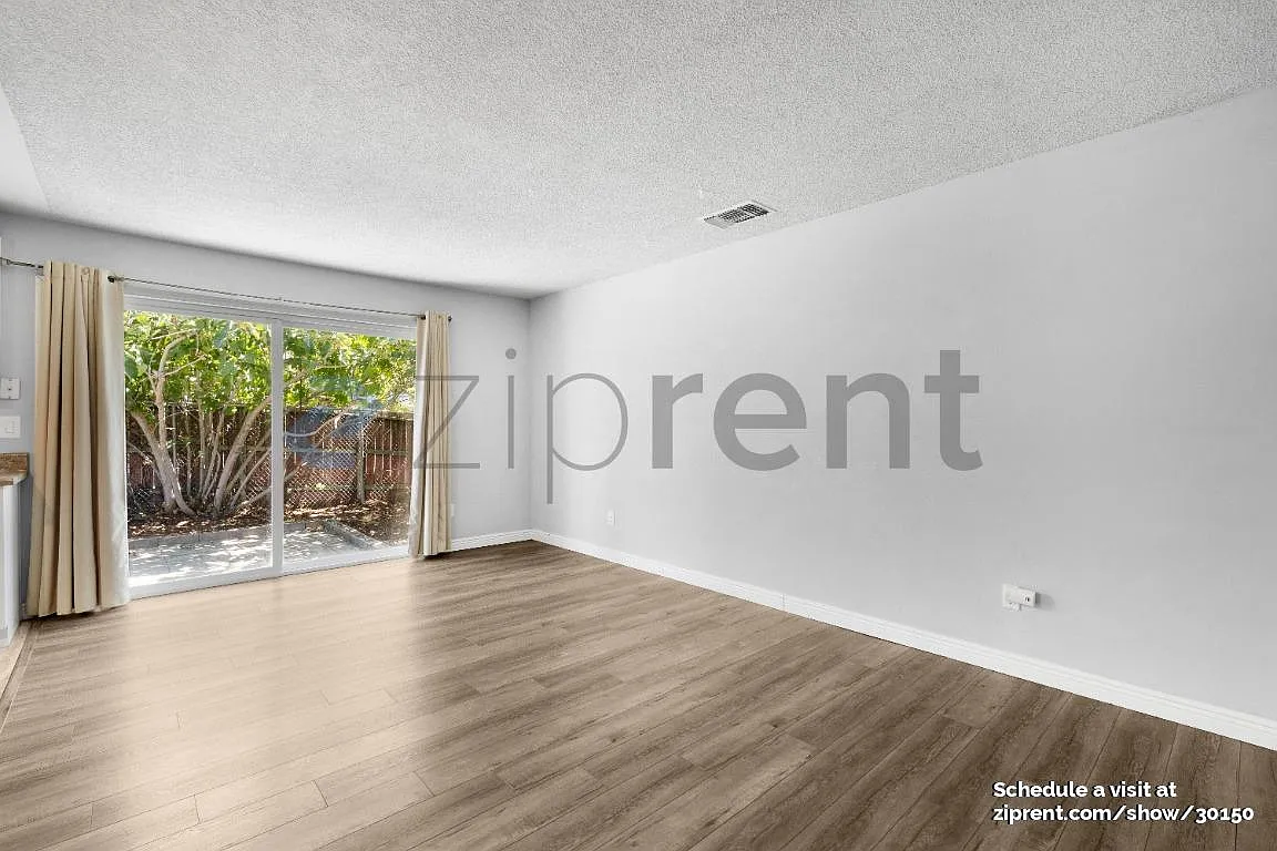 3 bed, 1438 sqft, $2,675 — Photo 4