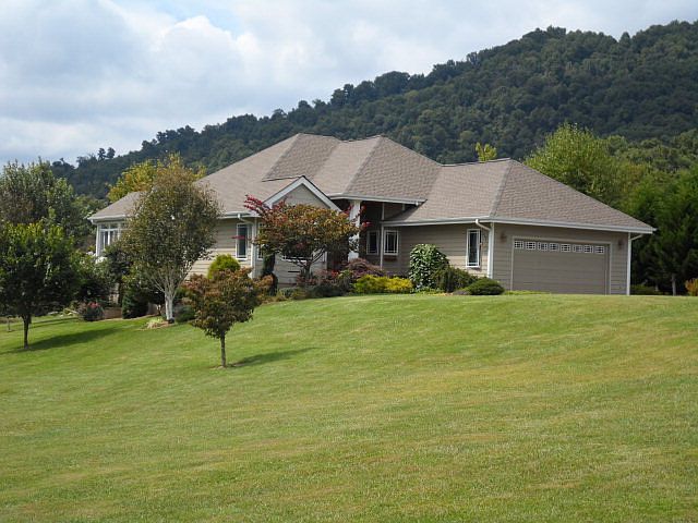 1st image of 69 Vista Dr