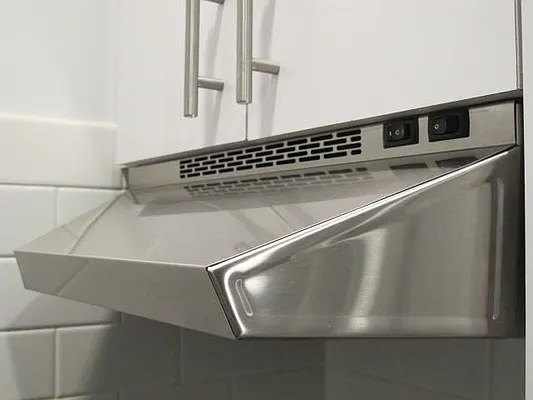 Rented by Metropolis Real Estate of Manhattan | media 27