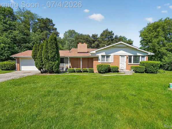 2091 N Irish Rd, Davison, MI 48423