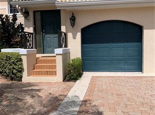 6835 San Marino Dr APT 810B, Naples, FL 34108