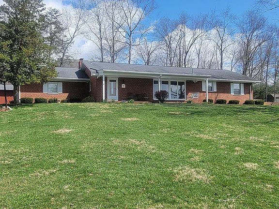 3rd image of 678 Country Club Dr