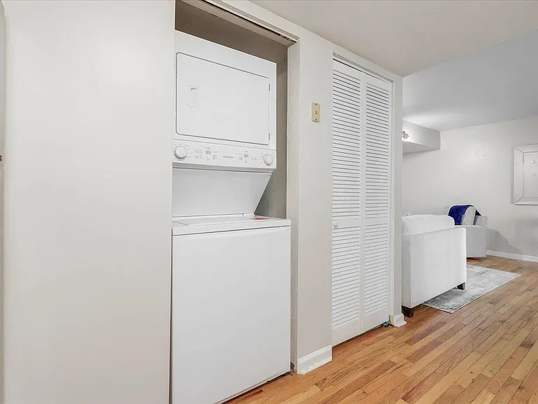 517 E Jefferson St #45 — Photo 19